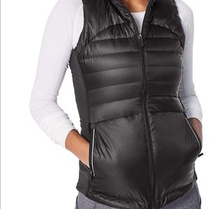 Lululemon Down for a Run black Puffer Vest